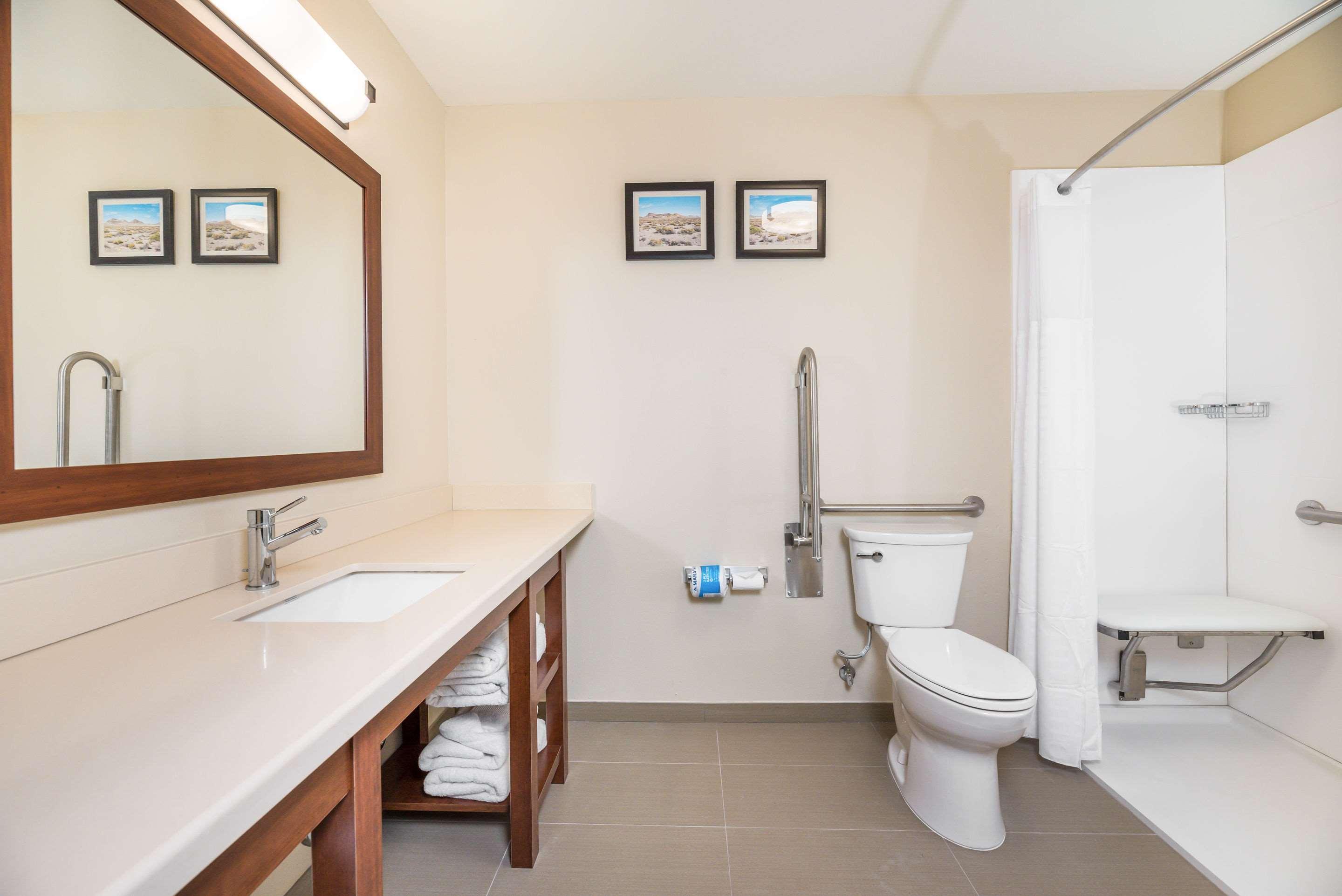 Comfort Inn Тонопа Экстерьер фото